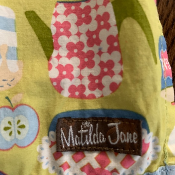 Matilda Jane one size apron - Picture 4 of 6